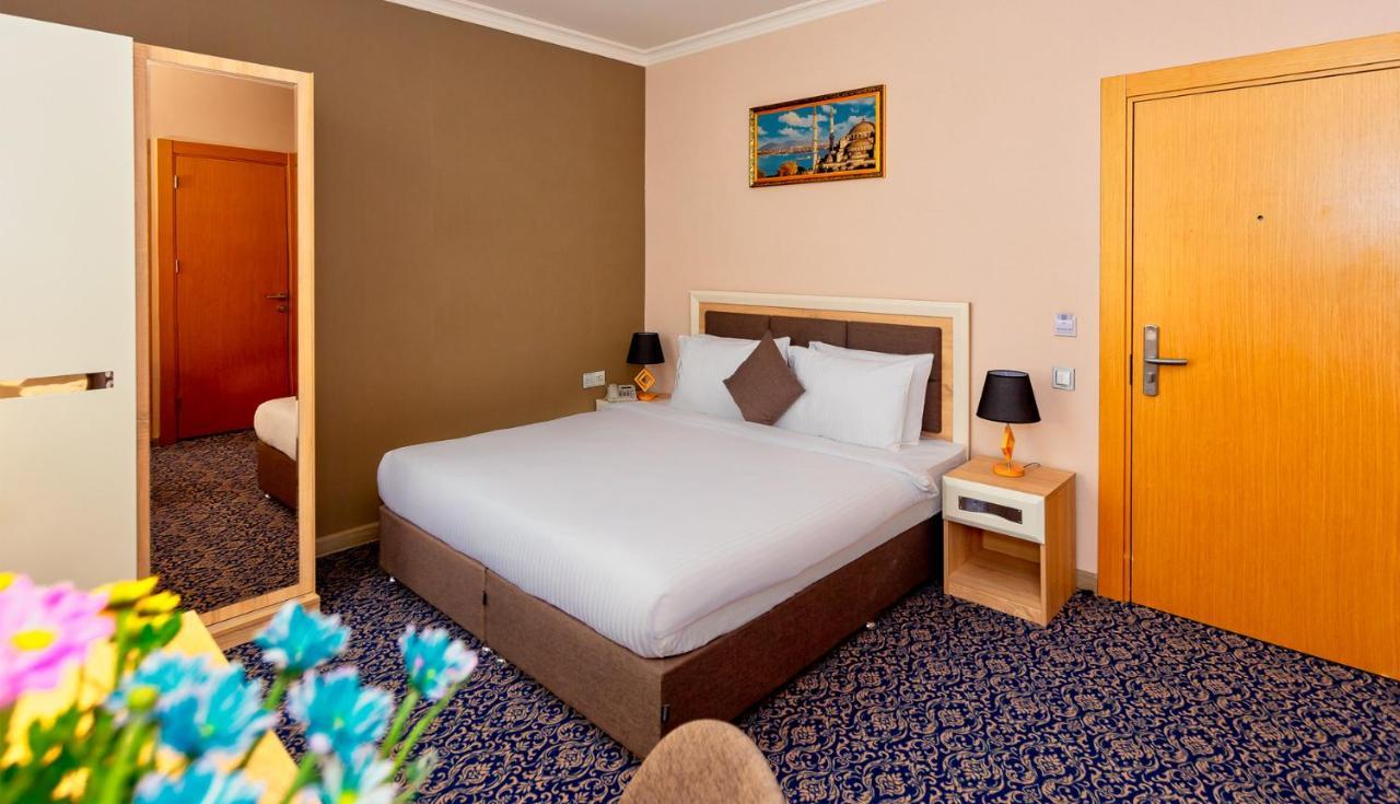 Hotel Golden 4*